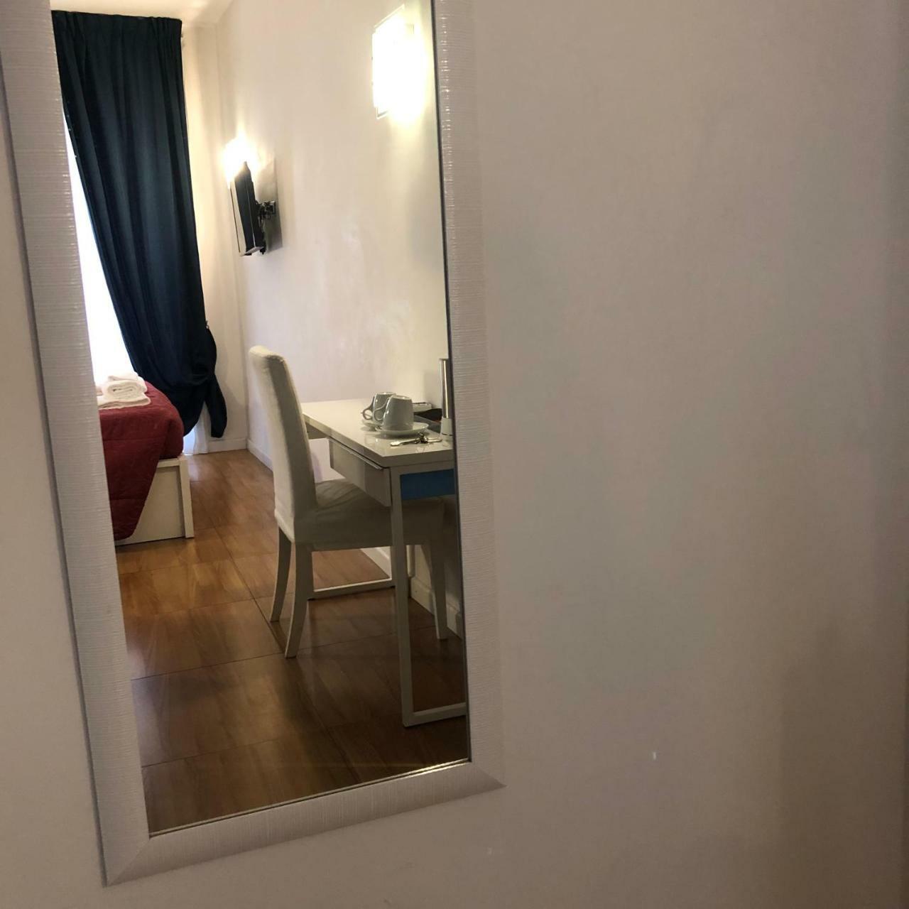 Residenza Giulia Al Colosseo Rom Exteriör bild